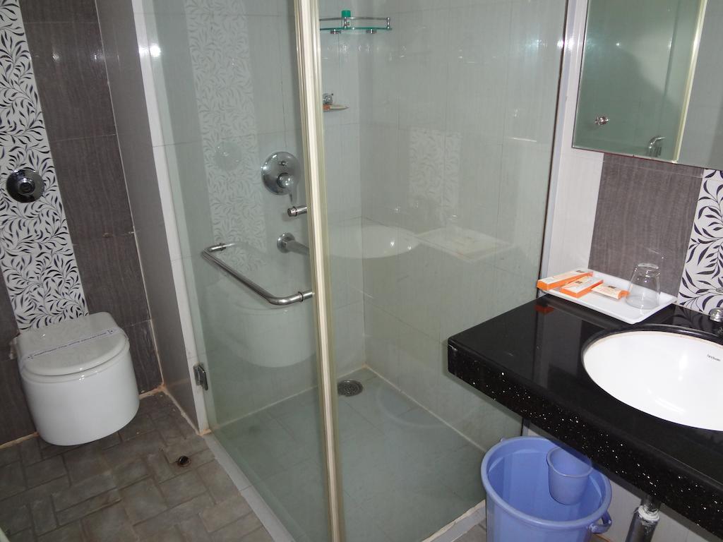 Hotel Budhil Park Visákhapatnam Szoba fotó