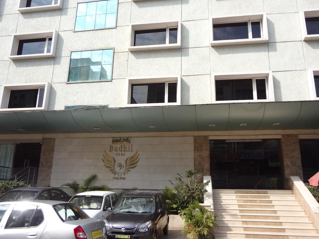 Hotel Budhil Park Visákhapatnam Kültér fotó