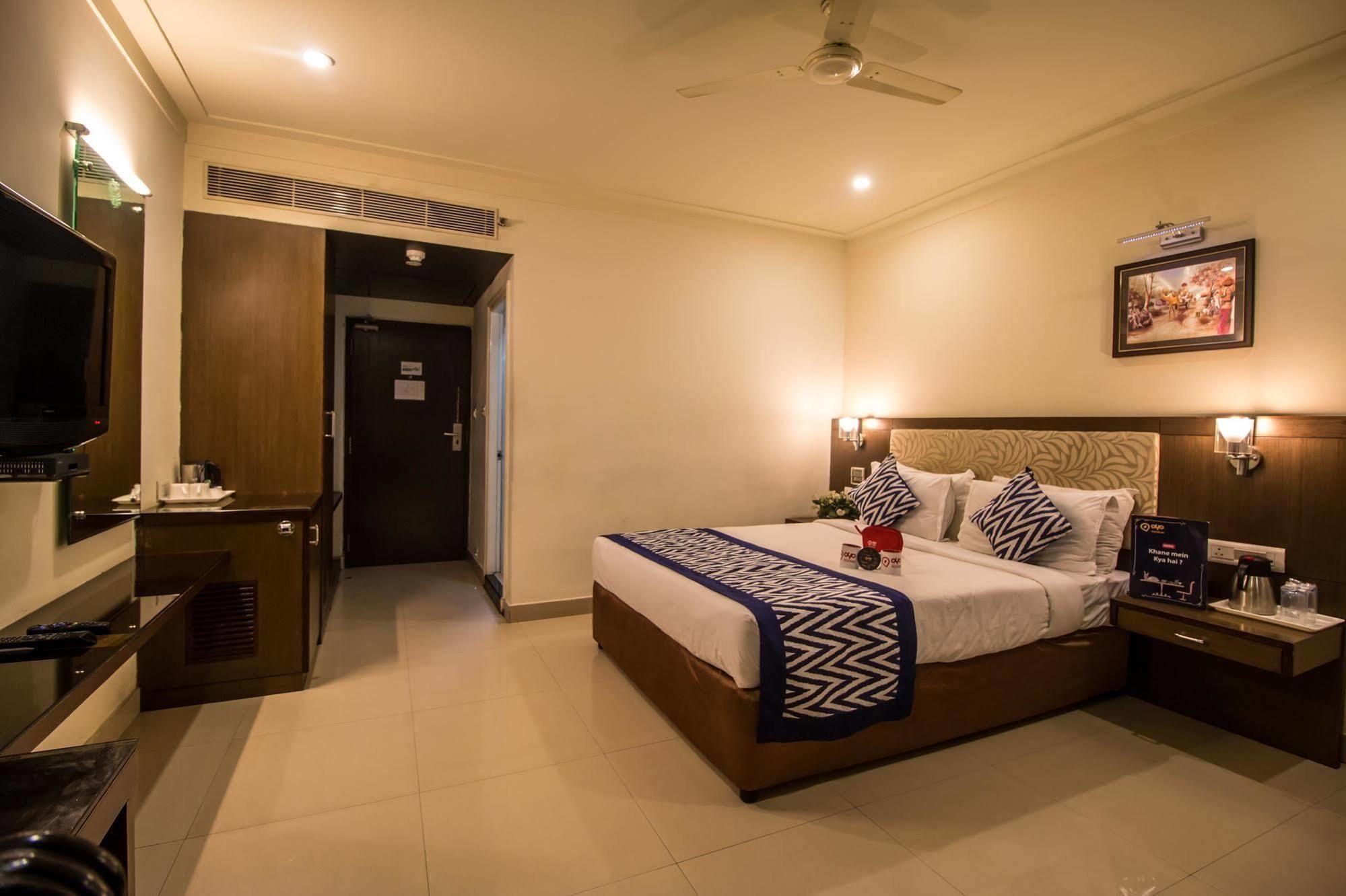 Hotel Budhil Park Visákhapatnam Kültér fotó