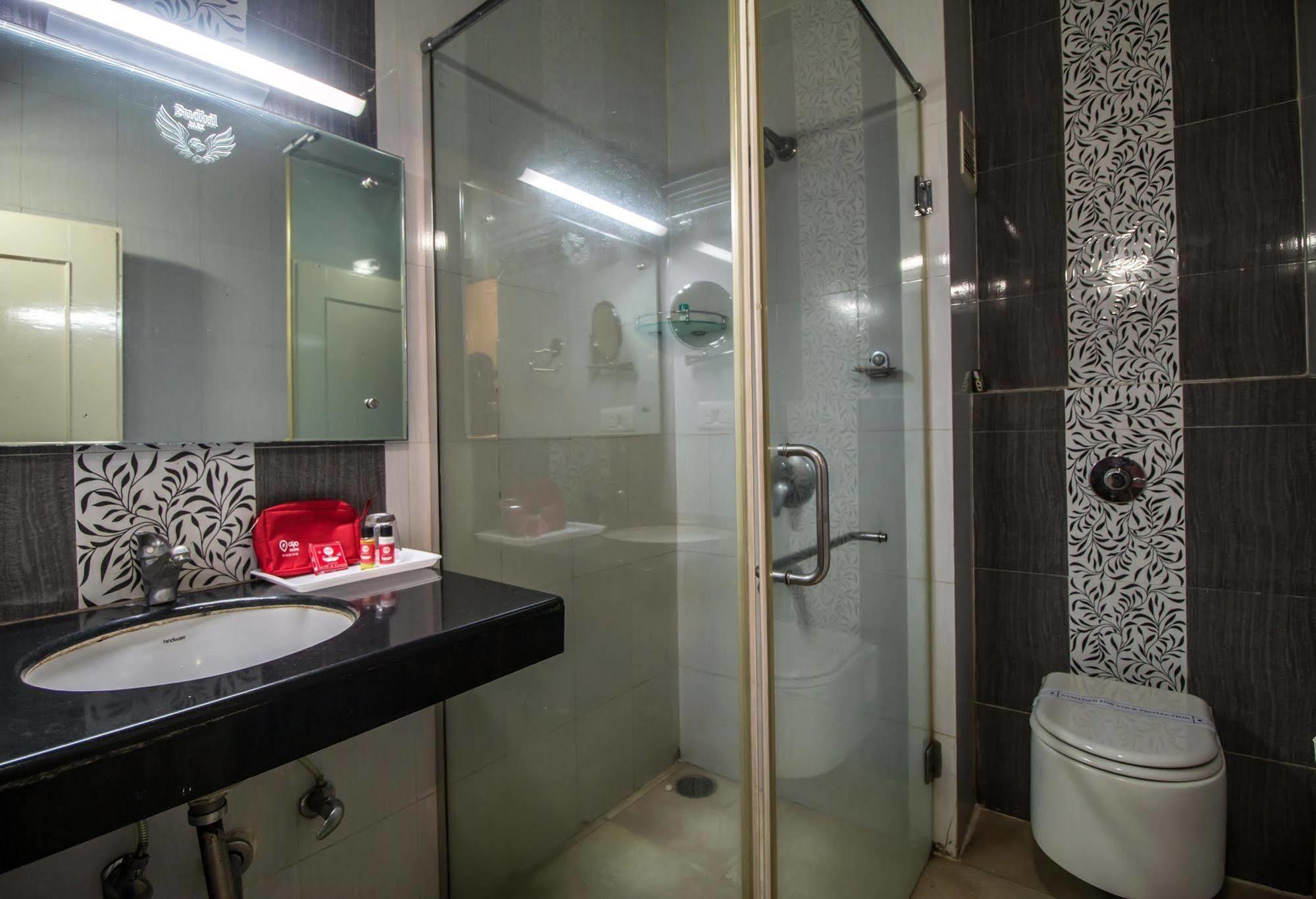 Hotel Budhil Park Visákhapatnam Kültér fotó