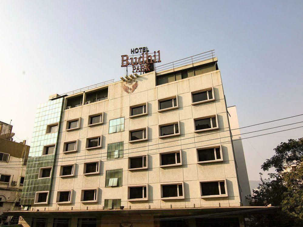 Hotel Budhil Park Visákhapatnam Kültér fotó